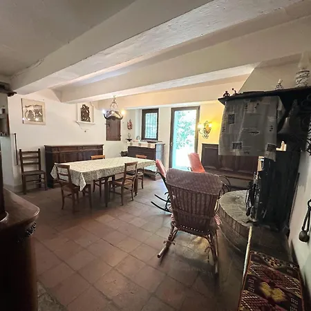 Peaceful Country Retreat Near Сasa de vacaciones