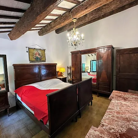 Peaceful Country Retreat Near Pésaro