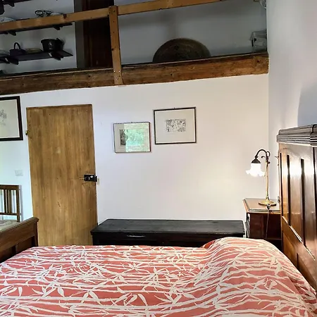 Peaceful Country Retreat Near Сasa de vacaciones